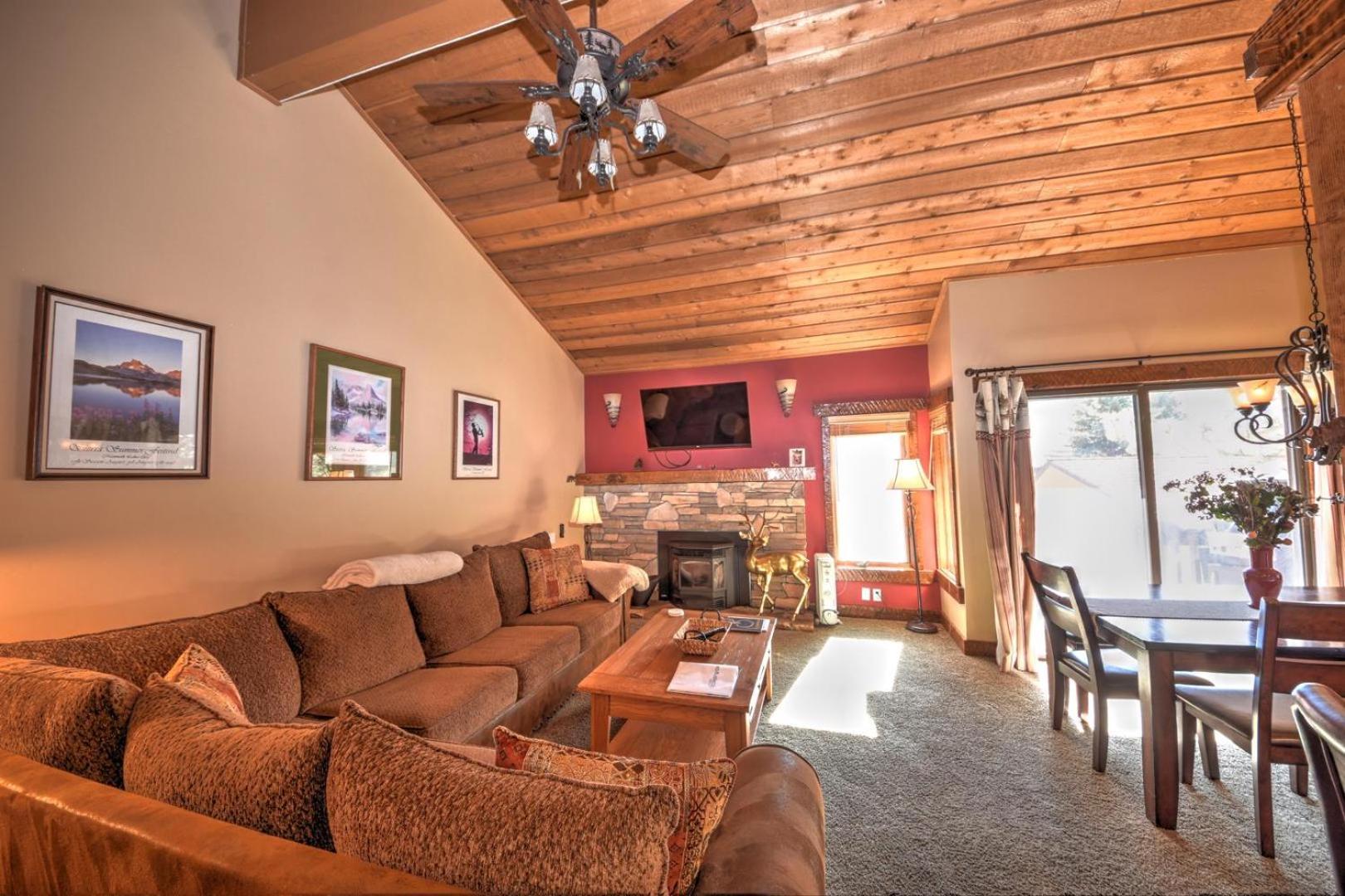 389 - Romantic Snowcreek Retreat Near Creek * Mammoth Lakes
